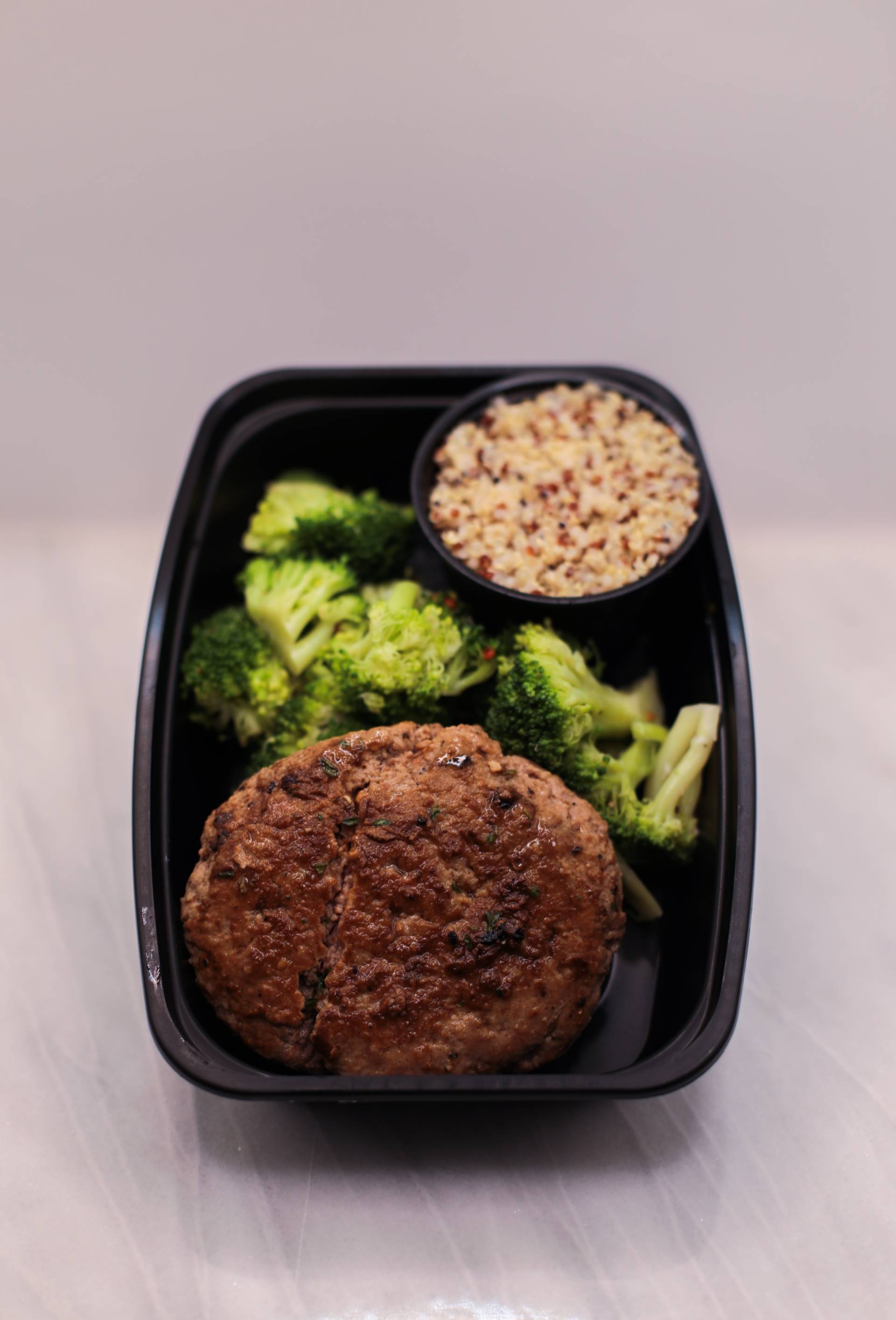 Handmade Turkey Burger With Quinoa & Broccoli